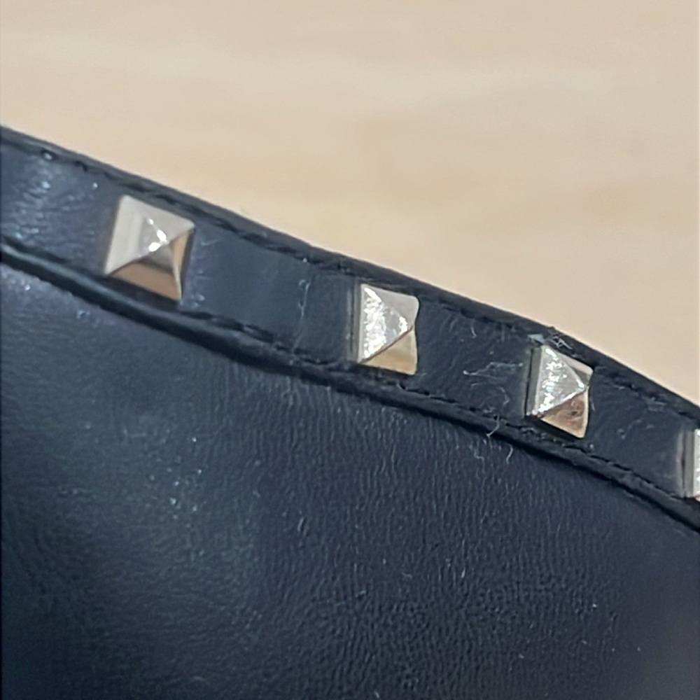 Jessica Simpson Size 8 Black Pointy Toe Pumps with Gold Studs. - Picture 9 of 9